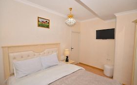 Hotel Vladi