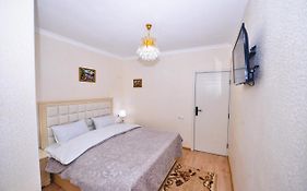 Hotel Vladi